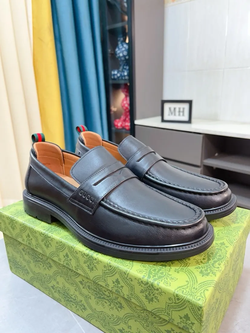 Men's shoes 💰500🌹🌹[GUCCI Gucci] A new style of formal men's leather shoes is coming ~ The original quality upper is made of Italian cowhide➕The leather is soft and delicate, comfortable and soft. The top layer of genuine leather, rubber wear-resistant outsole, the shoe shape is dignified and domineering, and the luxury charm is not concealed! The natural and free nouveau riche leads the trend. Code number: 38-44